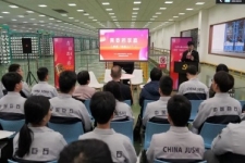 奏響青春之歌，感受奮斗力量！“青春思享嘉”黨的二十大精神宣講走進(jìn)“未來工廠”
