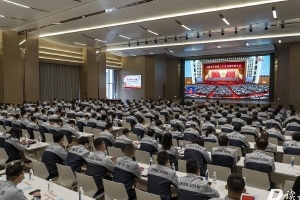 增底氣、強(qiáng)干勁！中國(guó)巨石黨員干部熱議黨的二十大報(bào)告