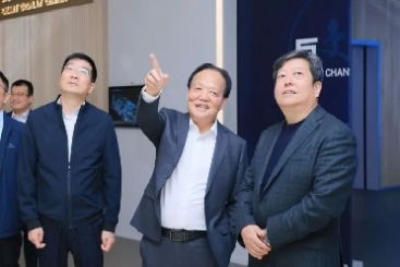 國家市場監(jiān)督管理總局總工程師黃國梁到中國巨石調研